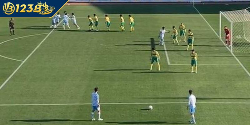 Đá phạt bóng đá gián tiếp