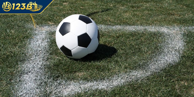 Luật đá quả phạt góc trong bóng đá mới nhất